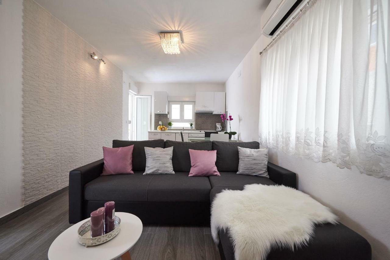 Appartement Epetij 2 *
